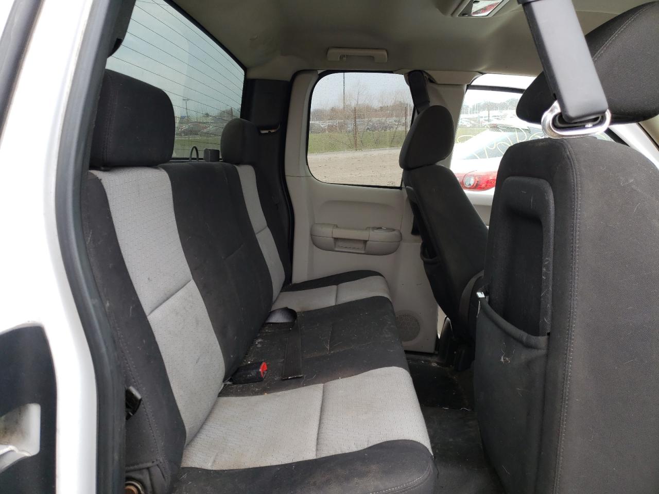 Photo 6 from auction – 2009 GMC SIERRA C15 with VIN 1GTEC19X09Z116021