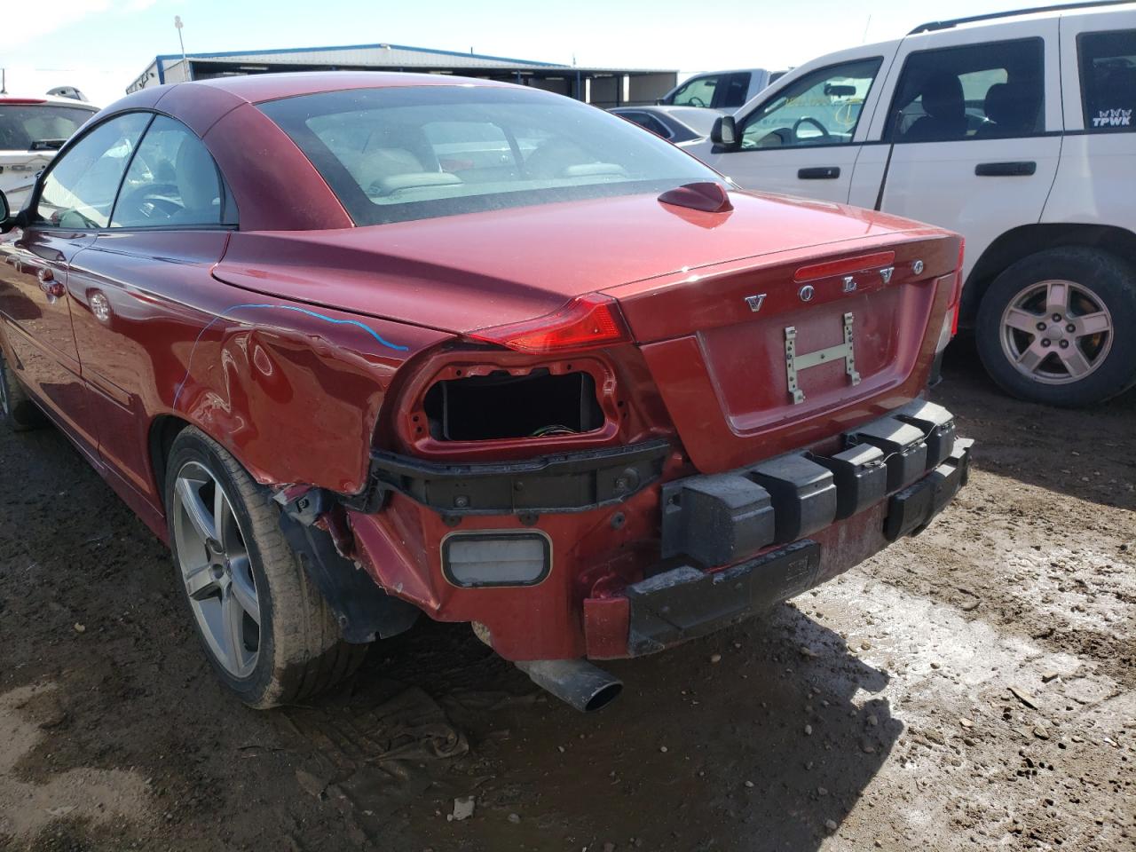 Photo 9 from auction – 2011 VOLVO C70 T5 with VIN YV1672MC4BJ112653
