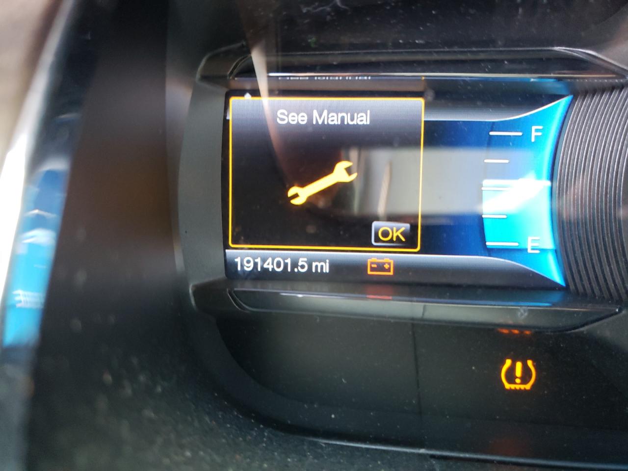 Photo 8 from auction – 2015 FORD TAURUS LIM with VIN 1FAHP2F82FG101389