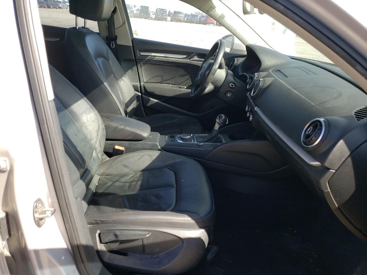 Photo 5 from auction – 2015 AUDI A3 PREMIUM with VIN WAUACGFF2F1037700