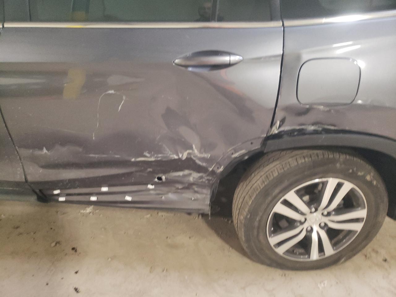 Photo 9 from auction – 2016 HONDA PILOT EXL with VIN 5FNYF6H5XGB108044