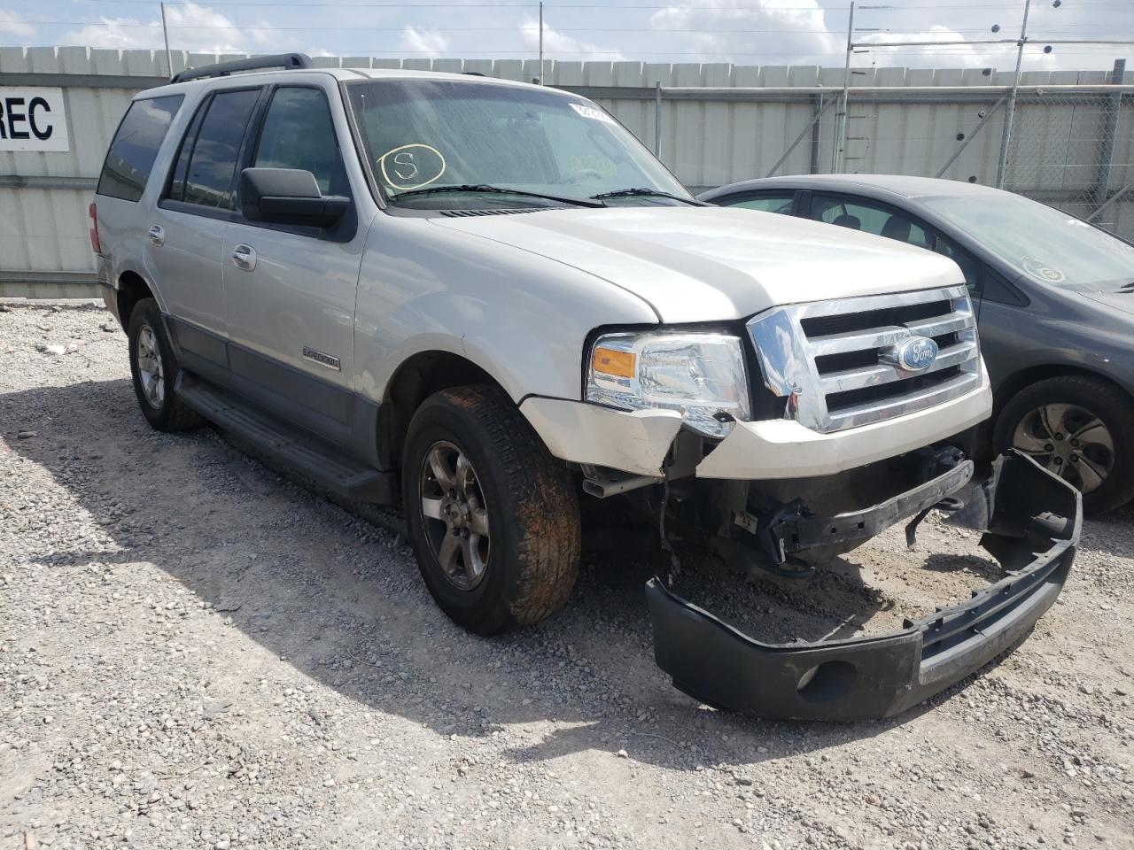 FORD EXPEDITION 2007 with VIN 1FMFU16507LA43362 - Photo from auction