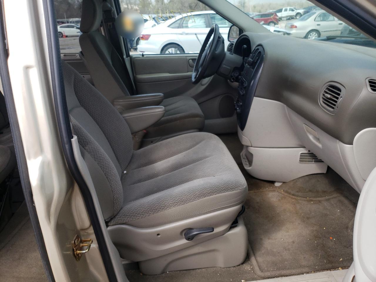 Photo 5 from auction – 2005 DODGE GRAND CARA with VIN 2D4GP44L45R411651