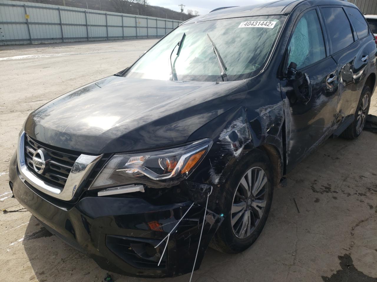 Photo 9 from auction – 2018 NISSAN PATHFINDER with VIN 5N1DR2MM1JC633148