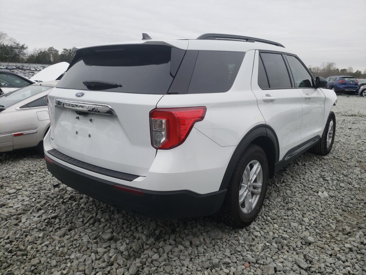 Photo 4 from auction – 2021 FORD EXPLORER X with VIN 1FMSK7DH6MGA55833