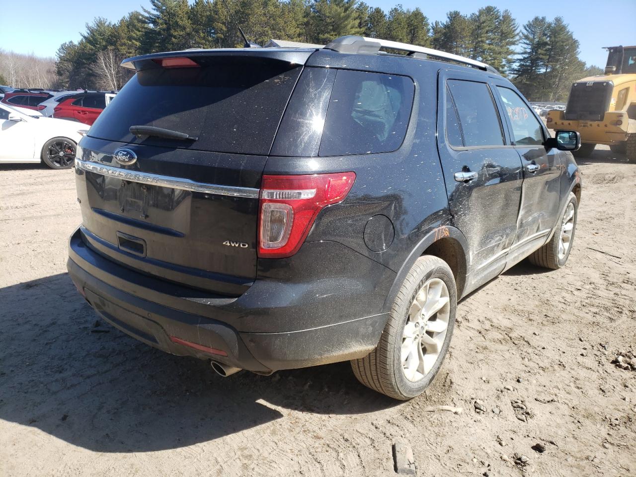 Photo 4 from auction – 2015 FORD EXPLORER X with VIN 1FM5K8D87FGA37718