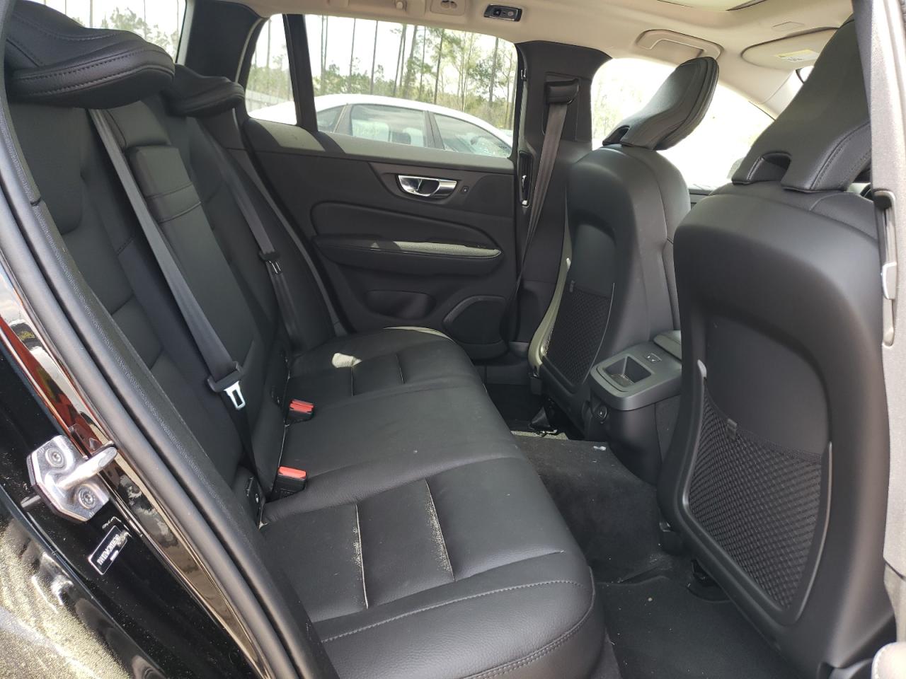 Photo 6 from auction – 2022 VOLVO V60 CROSS with VIN YV4102WK2N1086340