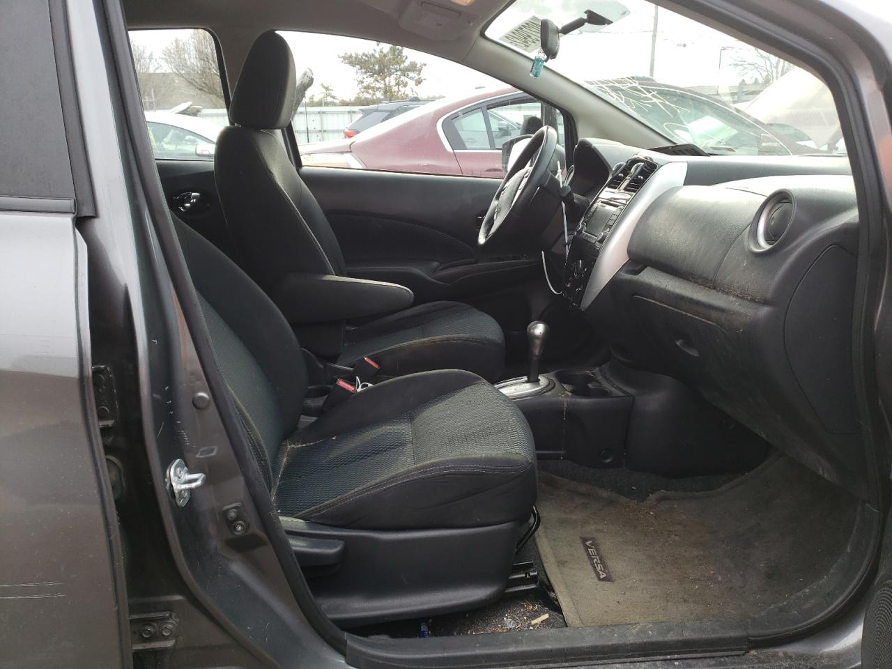 Photo 5 from auction – 2016 NISSAN VERSA NOTE with VIN 3N1CE2CP2GL369431