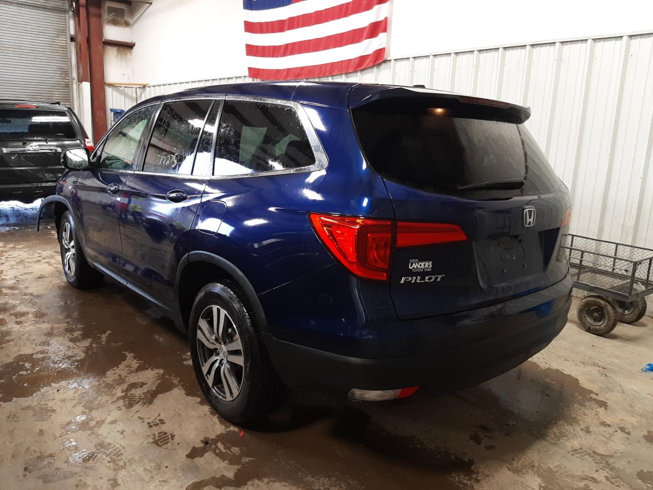 Photo 3 from auction – 2016 HONDA PILOT EX with VIN 5FNYF5H31GB045389