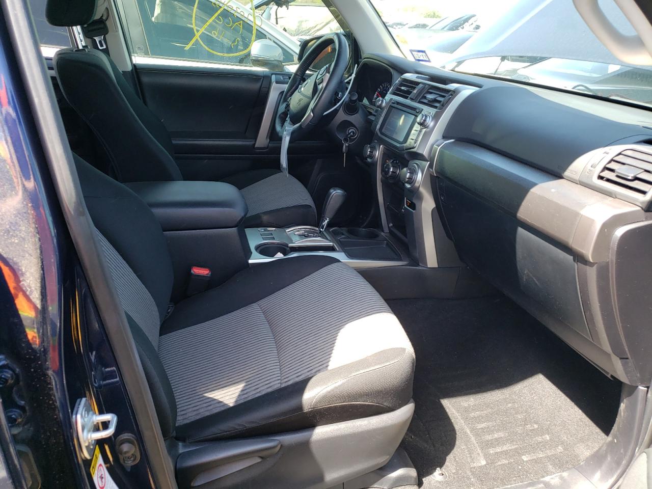 Photo 5 from auction – 2016 TOYOTA 4RUNNER SR with VIN JTEZU5JR1G5145661