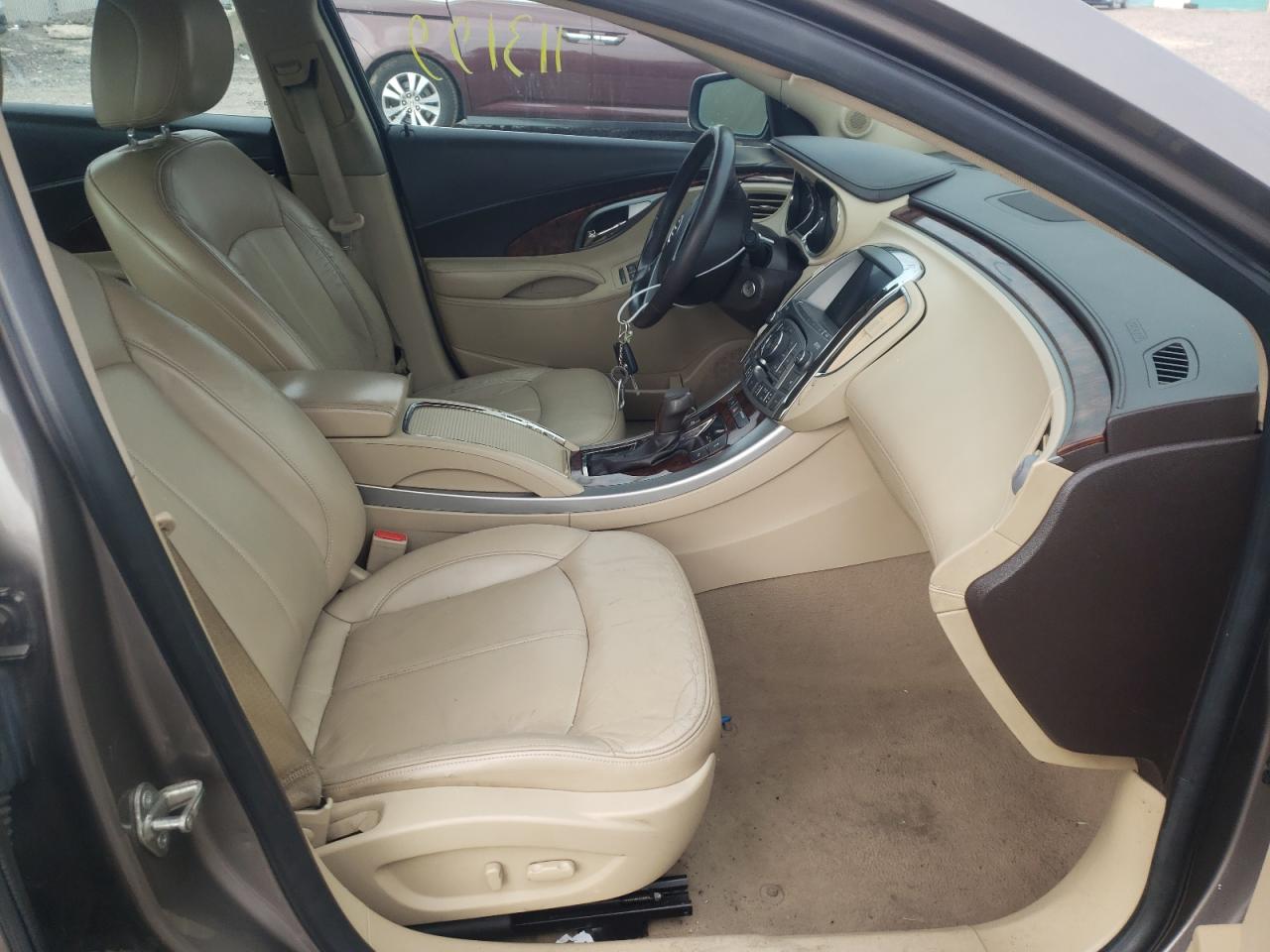 Photo 5 from auction – 2010 BUICK LACROSSE C with VIN 1G4GD5EG5AF270695