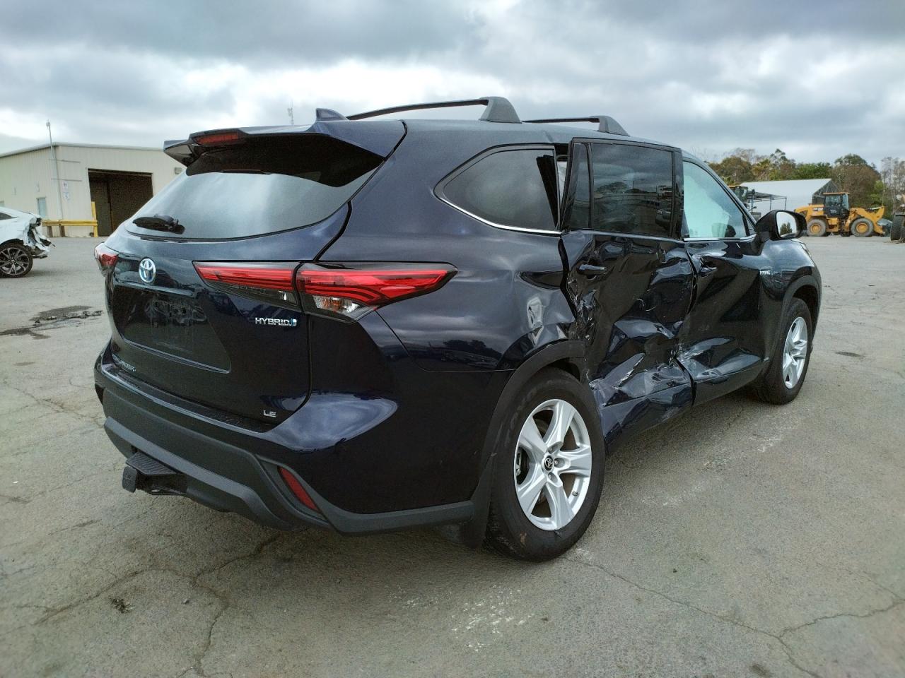 Photo 4 from auction – 2020 TOYOTA HIGHLANDER with VIN 5TDBBRCH9LS514200