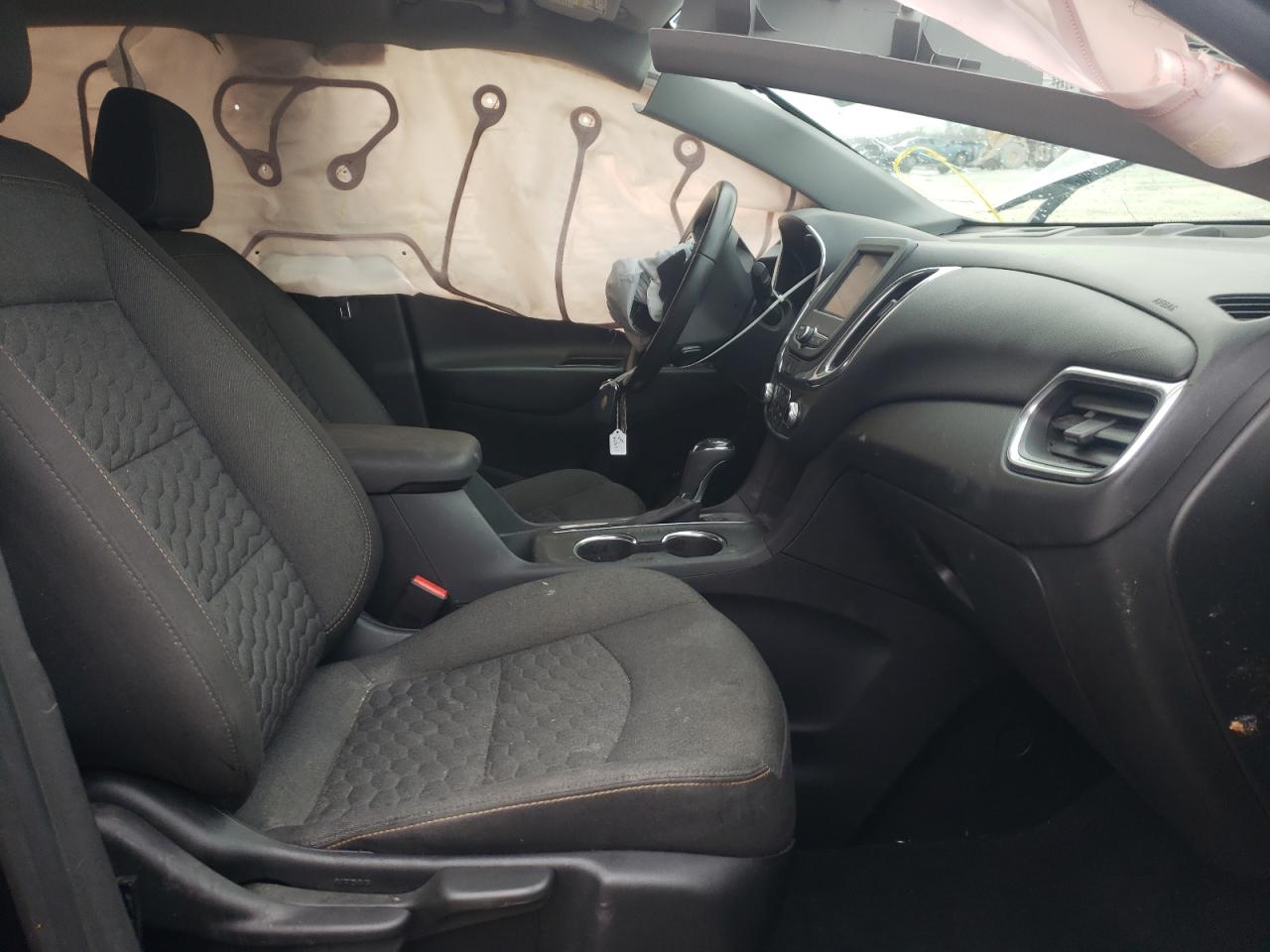 Photo 5 from auction – 2020 CHEVROLET EQUINOX LT with VIN 3GNAXKEV6LS588541
