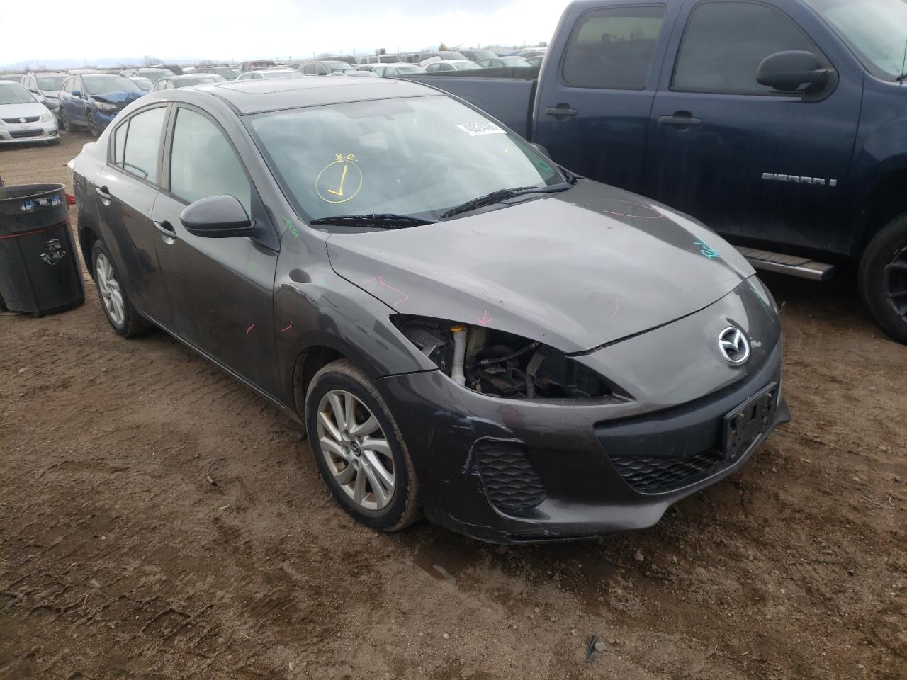 MAZDA 3 I 2013 with VIN JM1BL1V88D1713071 - Photo from auction