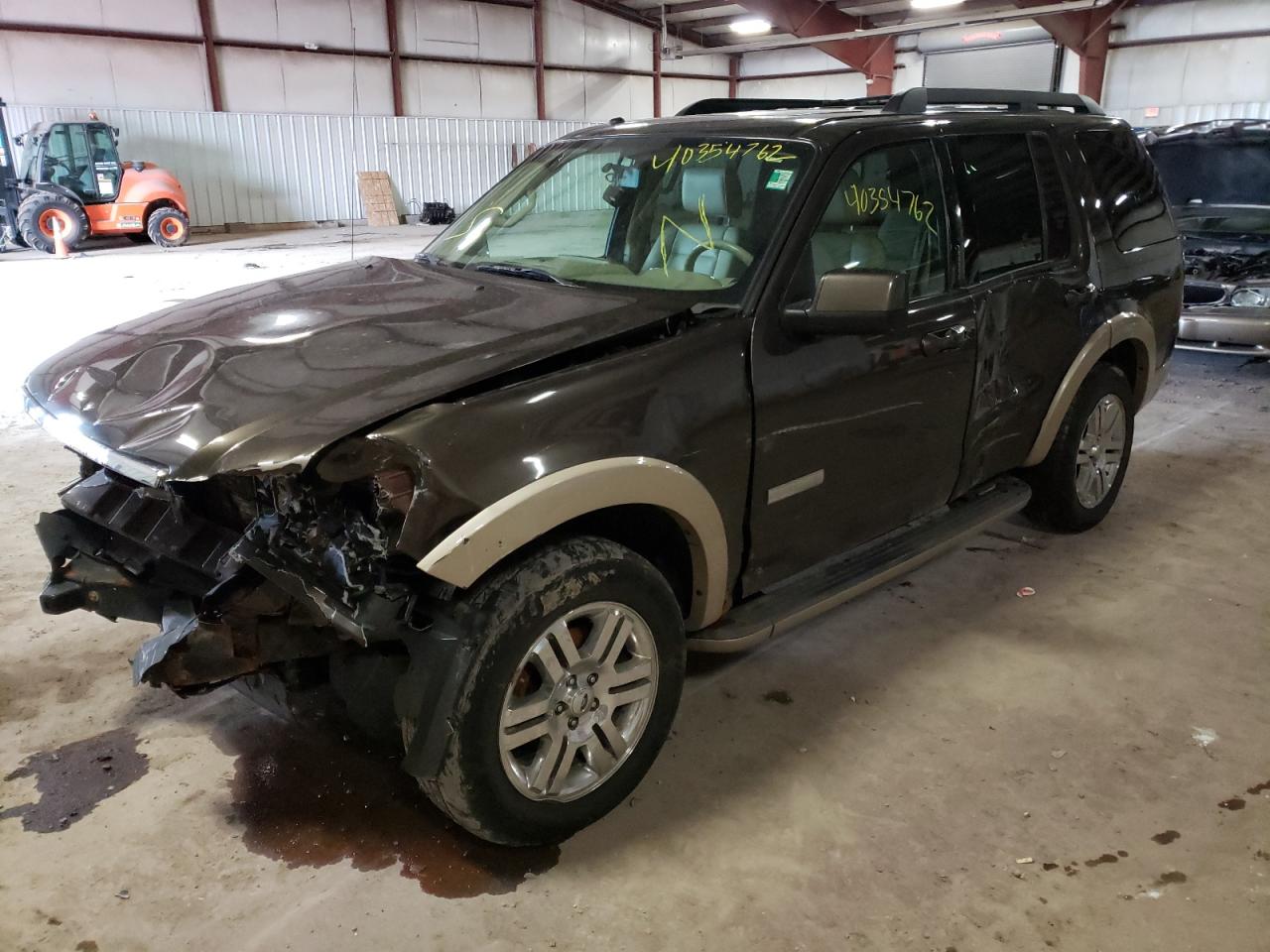 Photo 2 from auction – 2008 FORD EXPLORER E with VIN 1FMEU74E98UB35793