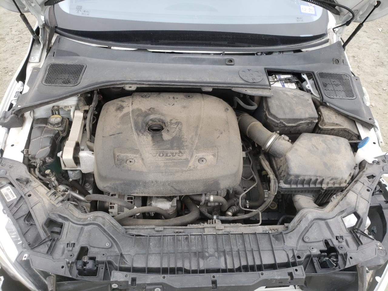 Photo 7 from auction – 2018 VOLVO S60 INSCRI with VIN LYV402TK1JB175484