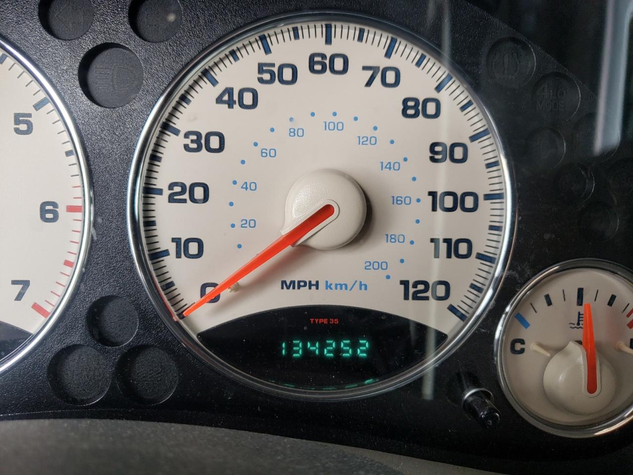 Photo 8 from auction – 2004 JEEP LIBERTY LI with VIN 1J4GL58K64W315732
