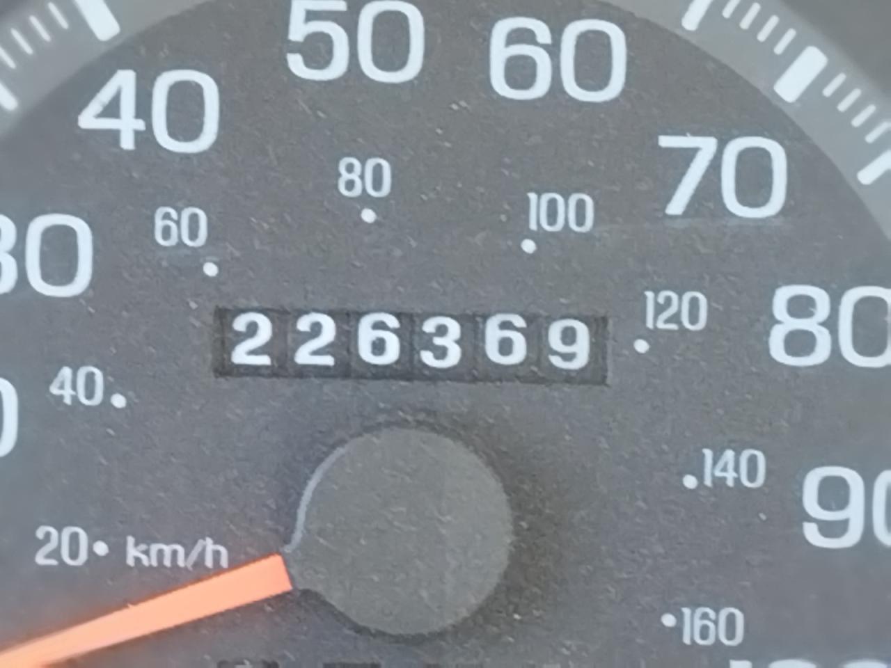 Photo 8 from auction – 1997 FORD F150 with VIN 1FTDF18W0VLB54633