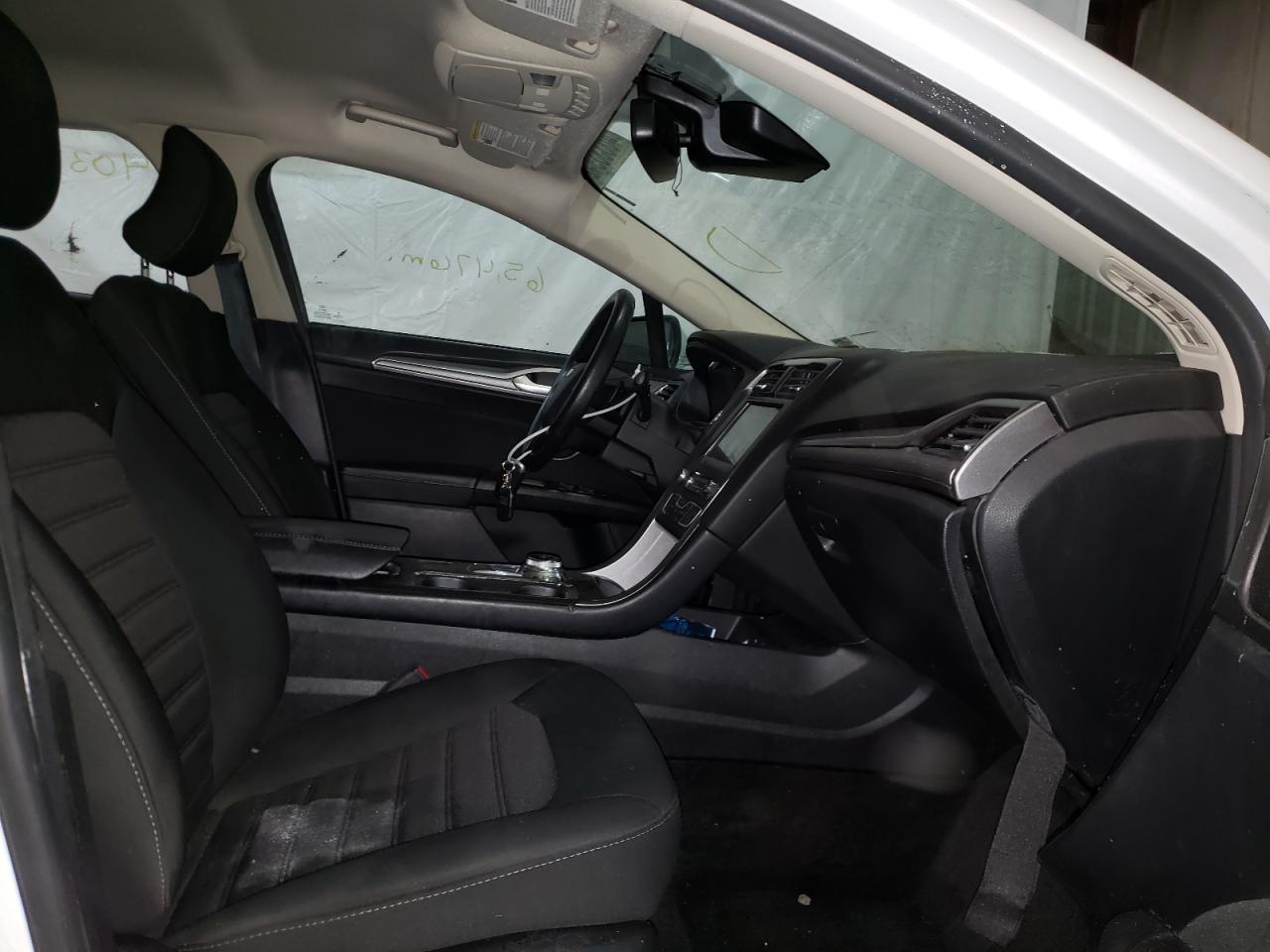 Photo 5 from auction – 2018 FORD FUSION SE with VIN 3FA6P0HD5JR227060
