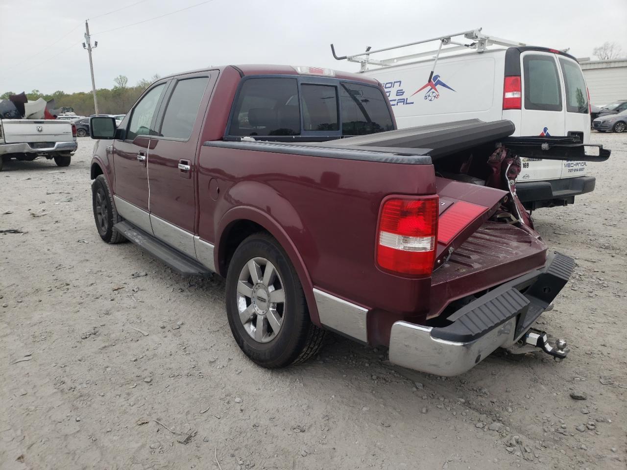 Photo 3 from auction – 2006 LINCOLN MARK LT with VIN 5LTPW16556FJ05819
