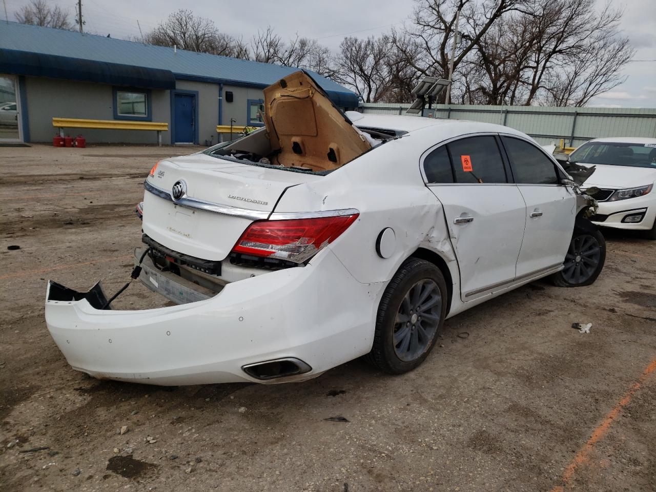 Photo 4 from auction – 2016 BUICK LACROSSE with VIN 1G4GB5G39GF174349