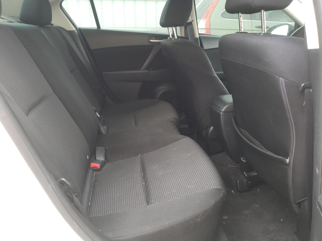 Photo 6 from auction – 2012 MAZDA 3 I with VIN JM1BL1UF0C1593250