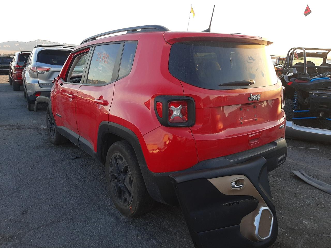 Photo 3 from auction – 2018 JEEP RENEGADE L with VIN ZACCJABB5JPH34305