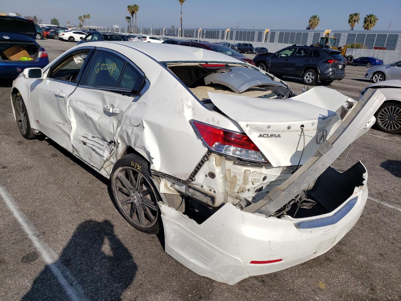 Foto 3 de la subasta – 2012 ACURA TL con VIN 19UUA8F55CA025234