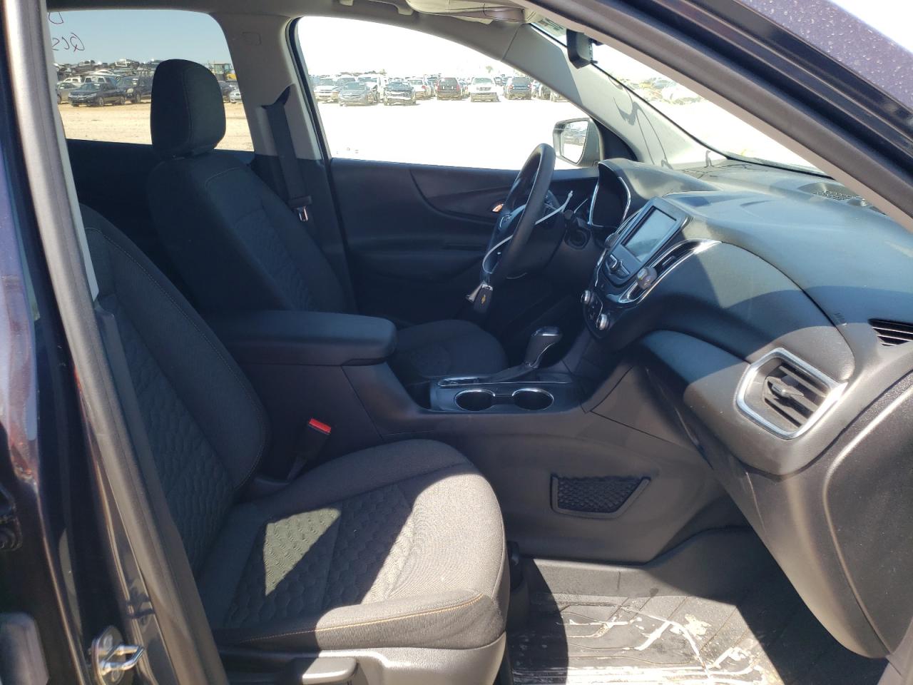 Photo 5 from auction – 2019 CHEVROLET EQUINOX LT with VIN 3GNAXKEVXKS512285
