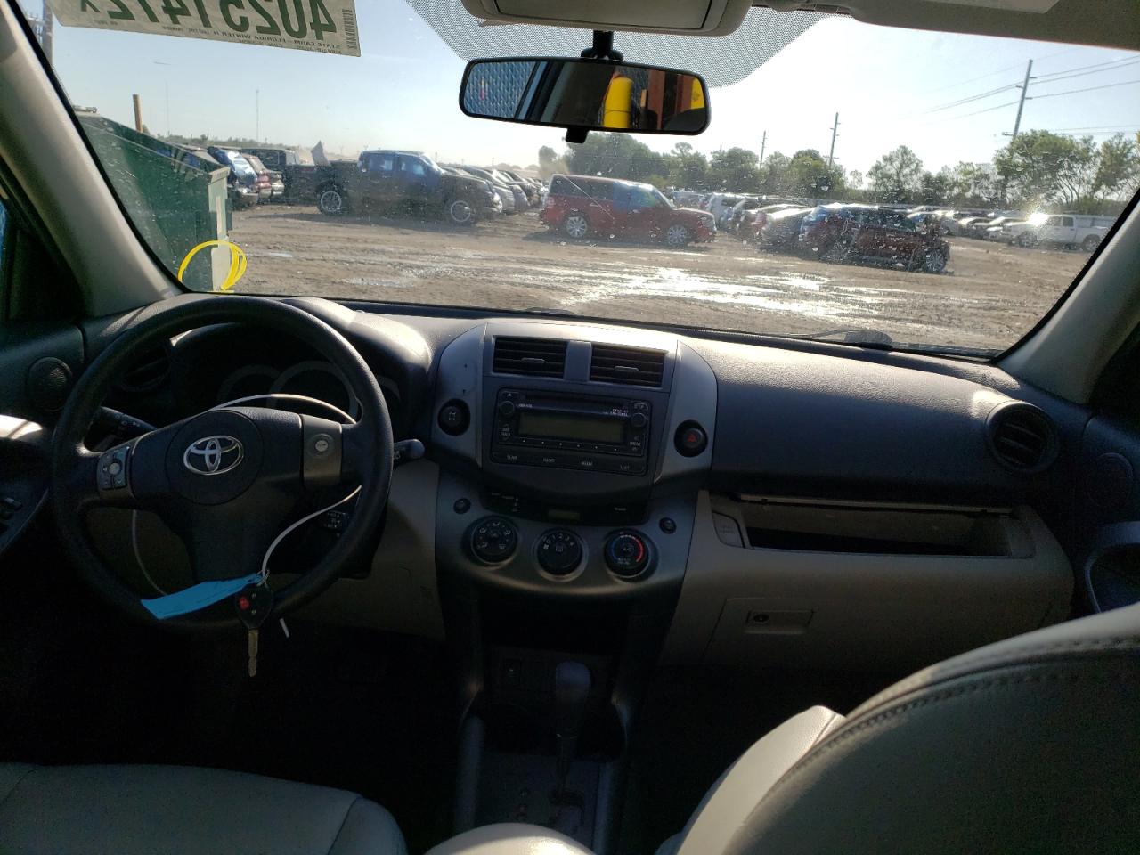 Photo 9 from auction – 2012 TOYOTA RAV4 with VIN 2T3BF4DV8CW236321