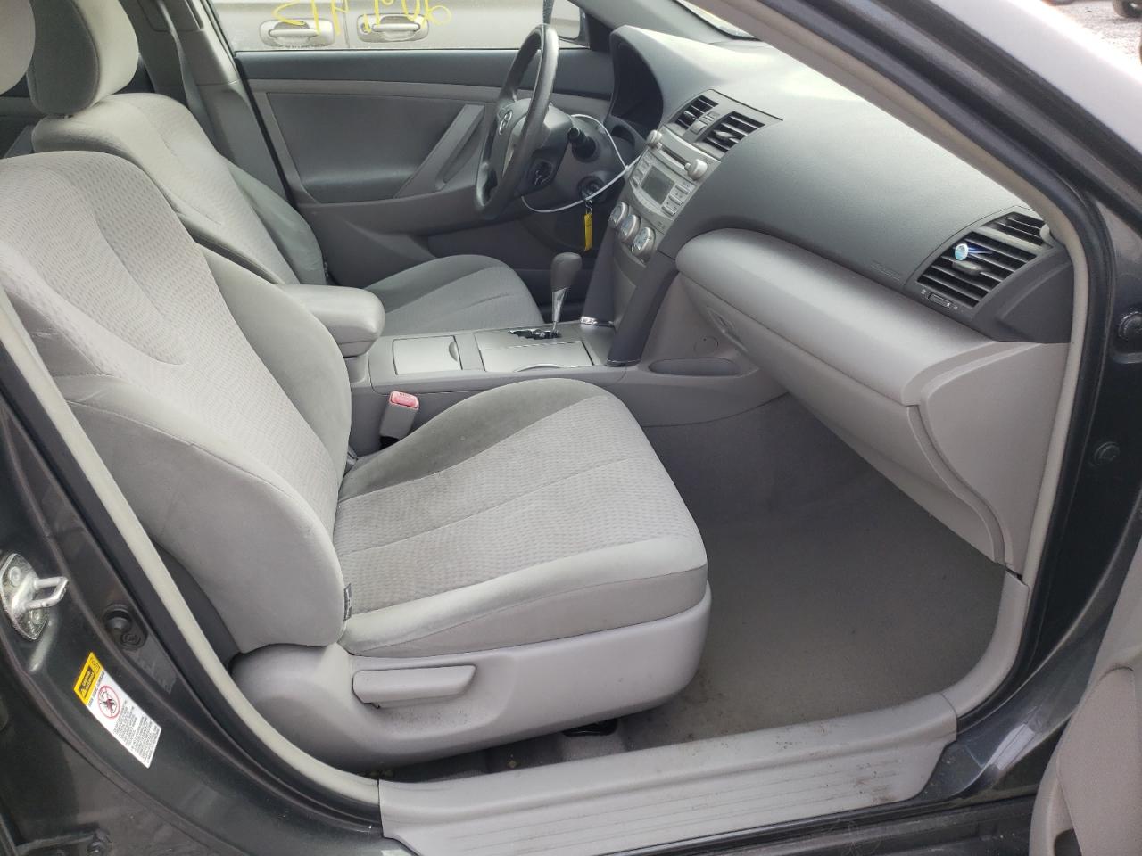 Zdjęcie 5 z aukcji – 2010 TOYOTA CAMRY BASE z VIN 4T4BF3EK8AR079433