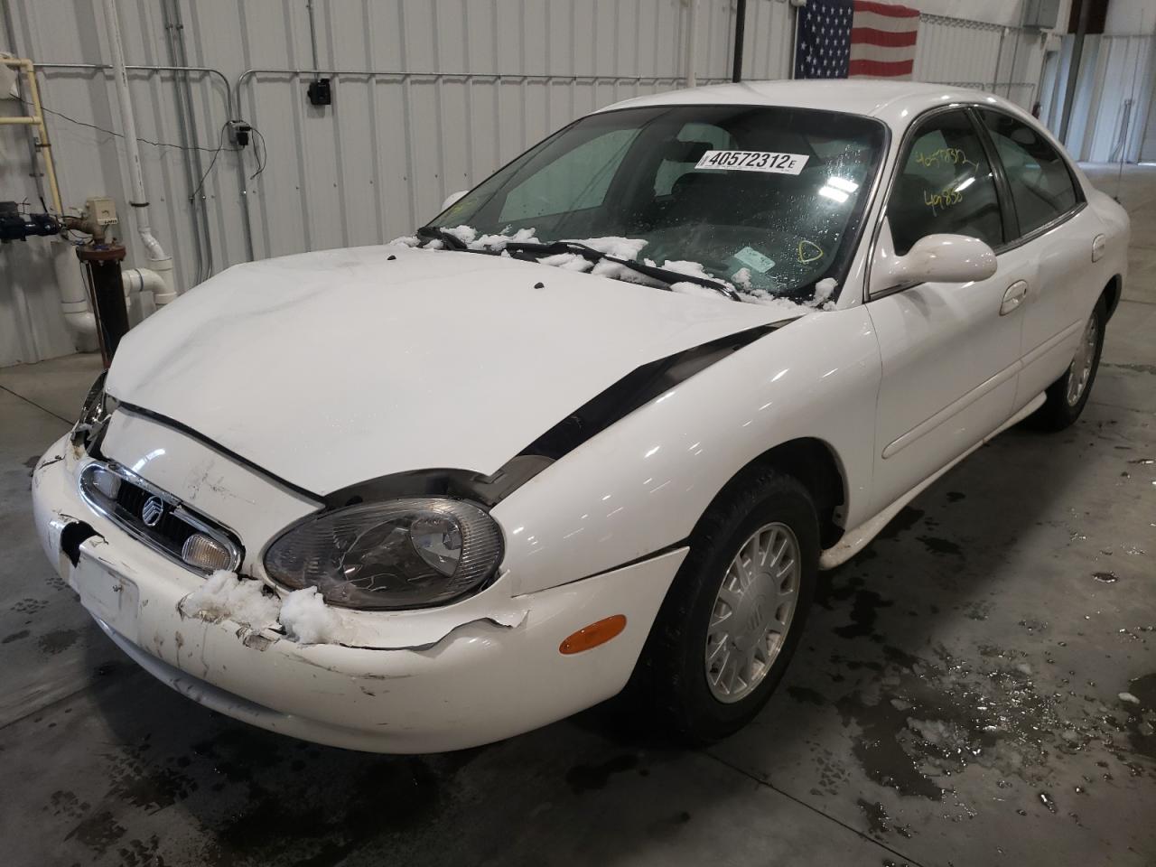 Photo 2 from auction – 1999 MERCURY SABLE GS with VIN 1MEFM50U5XA652808