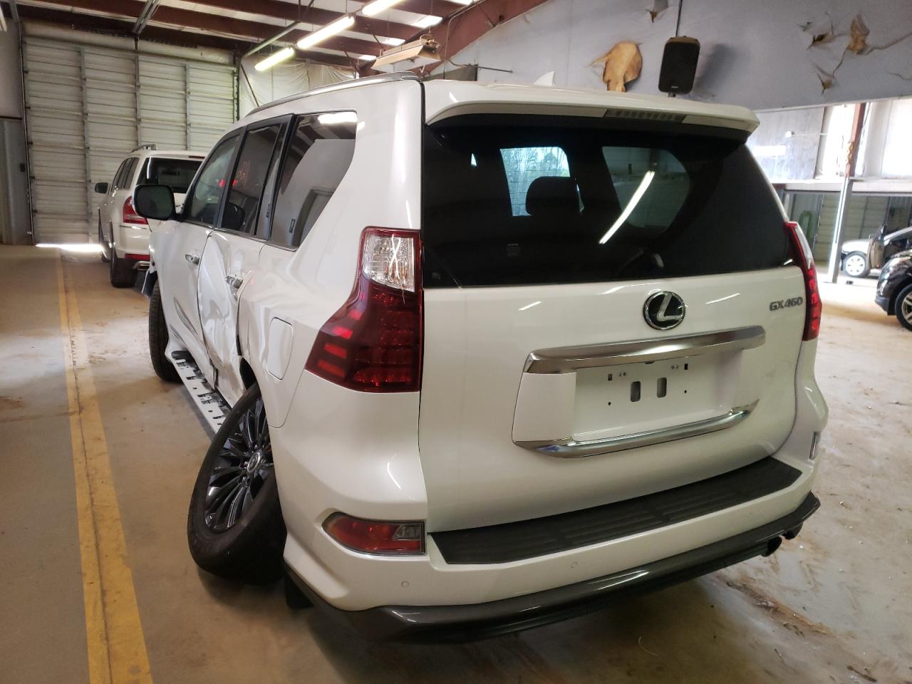 Photo 3 from auction – 2022 LEXUS GX 460 with VIN JTJAM7BX3N5318665