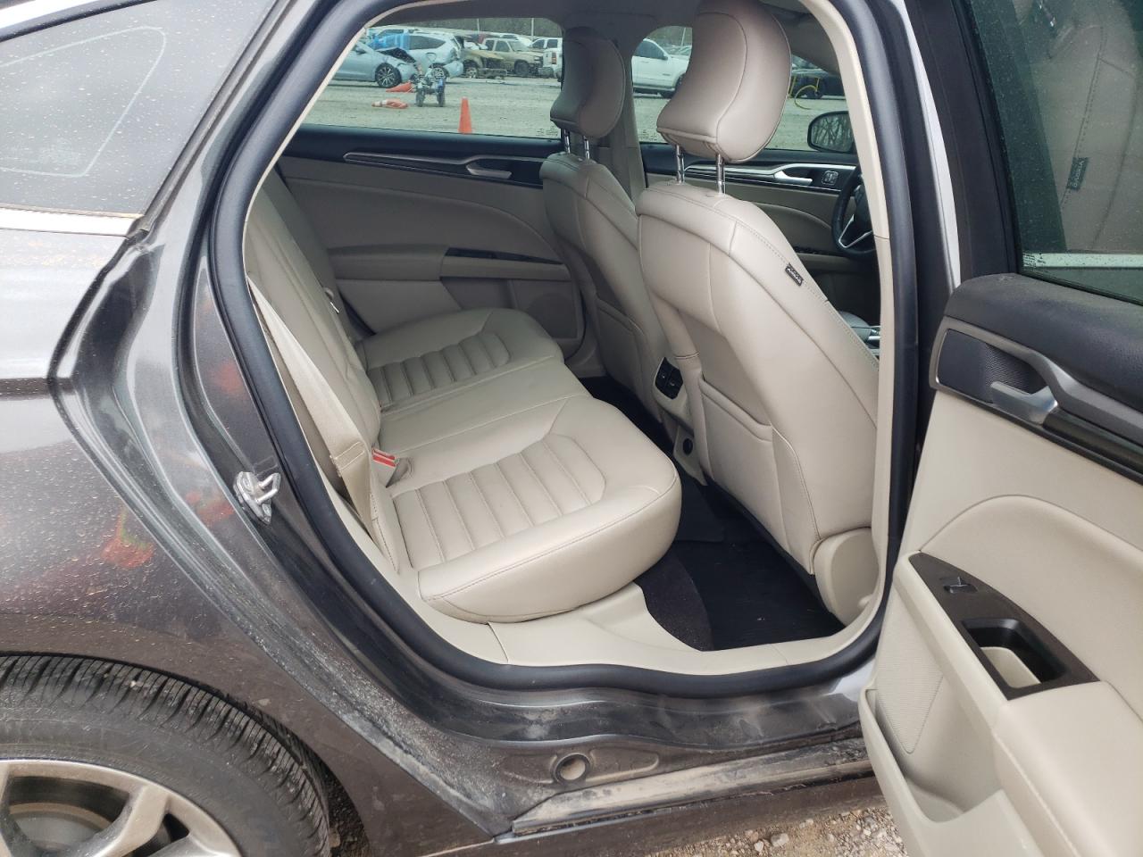 Photo 6 from auction – 2019 FORD FUSION SEL with VIN 3FA6P0CD4KR257580