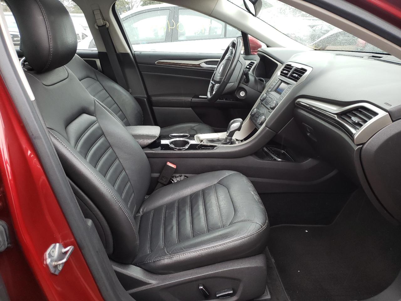 Photo 5 from auction – 2013 FORD FUSION SE with VIN 3FA6P0HRXDR182245