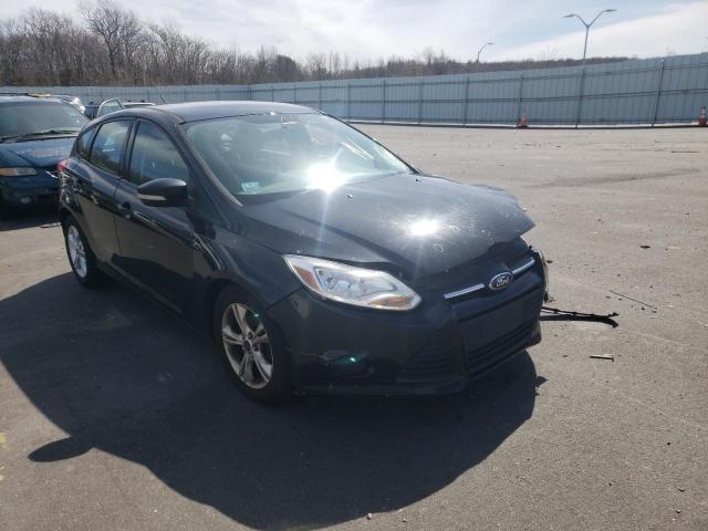 FORD FOCUS SE 2014 مع رقم تعريف المركبة 1FADP3K29EL125300 - صورة من المزاد