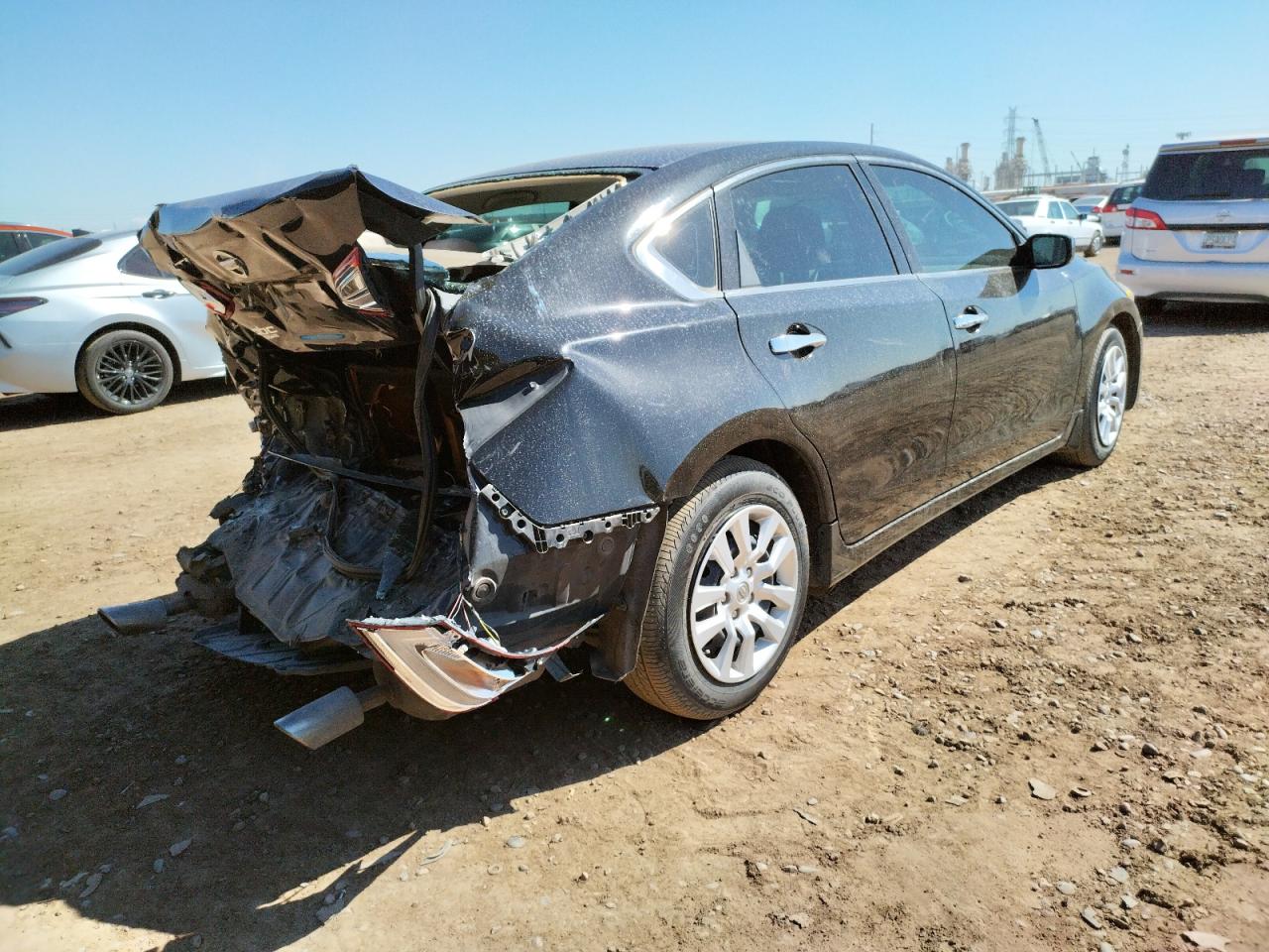 Photo 4 from auction – 2017 NISSAN ALTIMA 2.5 with VIN 1N4AL3AP4HC133997
