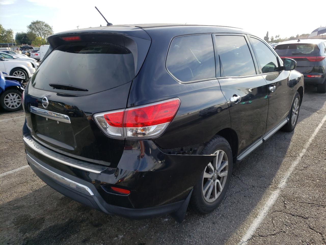 Photo 4 from auction – 2014 NISSAN PATHFINDER with VIN 5N1AR2MN0EC635166