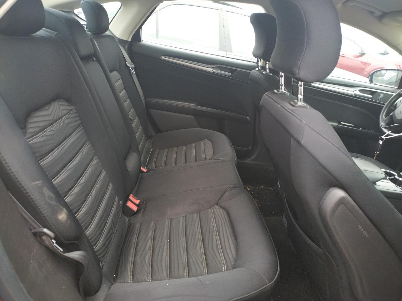 Photo 6 from auction – 2016 FORD FUSION SE with VIN 3FA6P0H74GR358175
