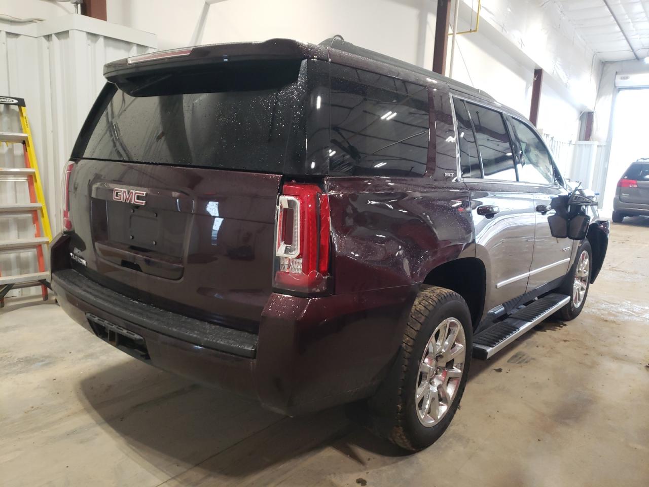 Photo 4 from auction – 2017 GMC YUKON SLT with VIN 1GKS2BKC4HR248298