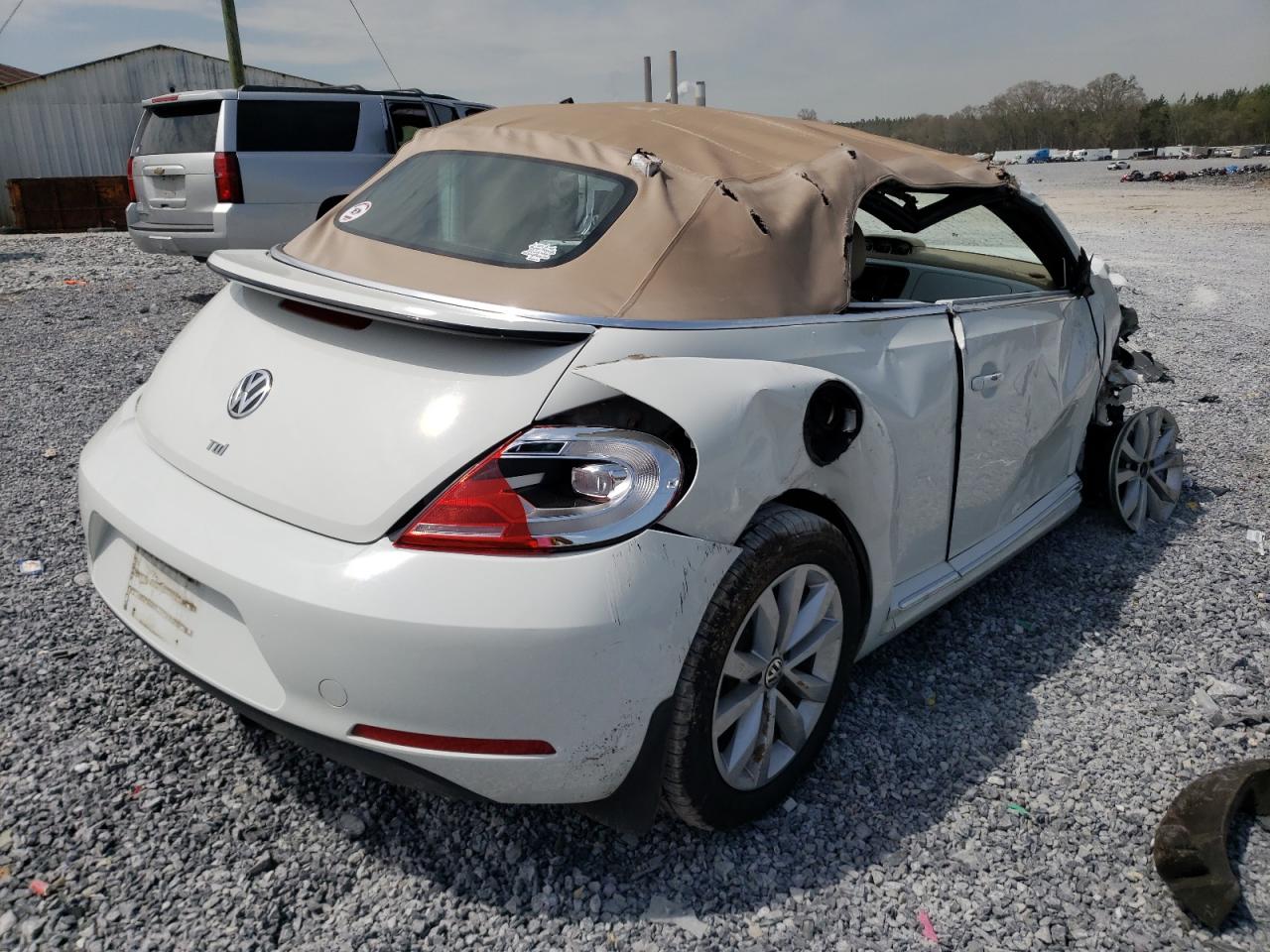 Photo 4 from auction – 2014 VOLKSWAGEN BEETLE with VIN 3VW5L7AT5EM821241