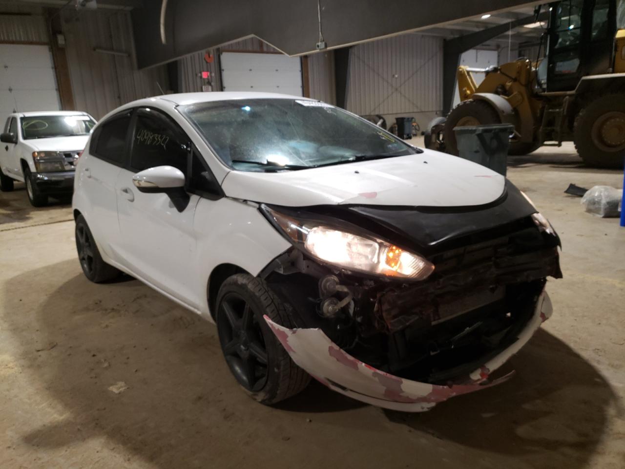 FORD FIESTA SE 2014 with VIN 3FADP4EJ2EM107132 - Photo from auction