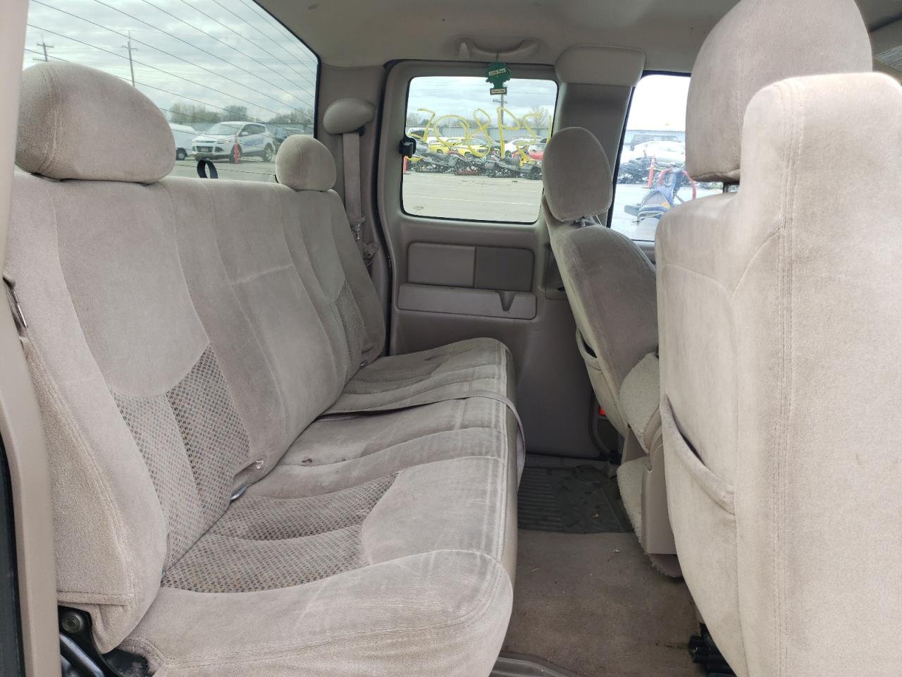 Photo 6 from auction – 2005 CHEVROLET SILVERADO with VIN 2GCEC19V451398715