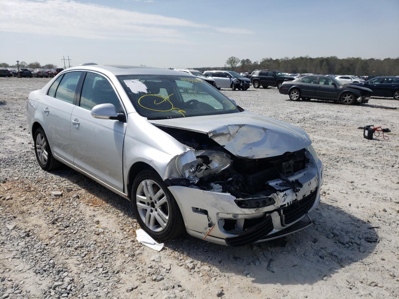 VOLKSWAGEN NEW JETTA 2005 with VIN 3VWSF71K65M601513 - Photo from auction