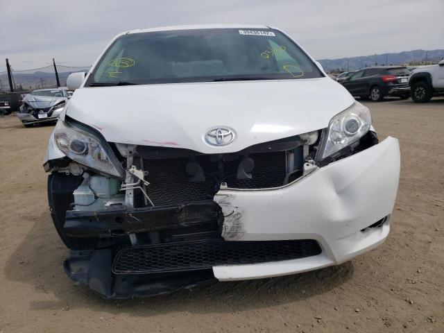 Photo 9 from auction – 2015 TOYOTA SIENNA LE with VIN 5TDKK3DC2FS617513