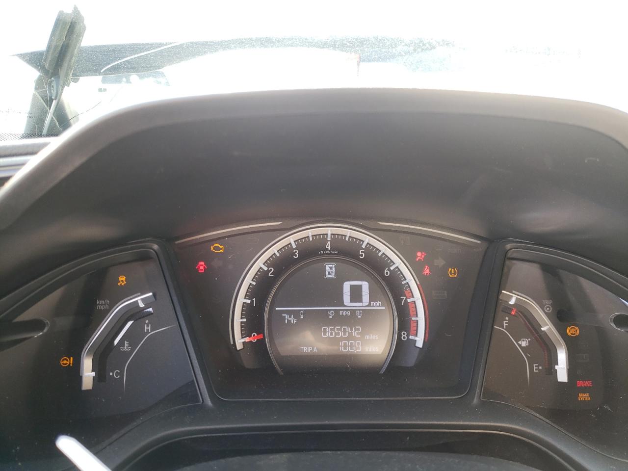 Photo 8 from auction – 2017 HONDA CIVIC LX with VIN 19XFC2F5XHE025412