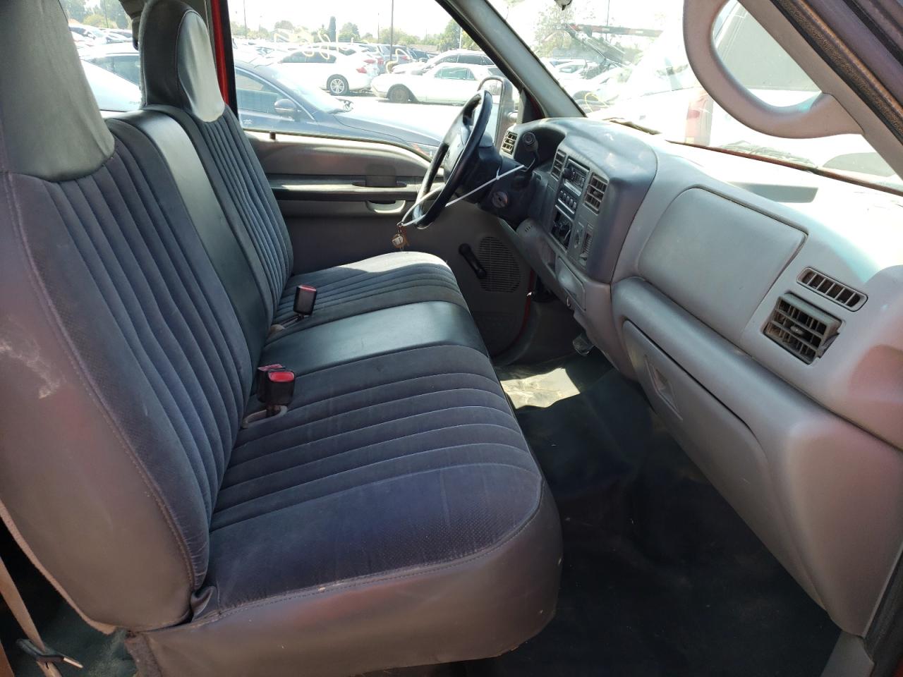 صورة رقم 5 من المزاد - 2002 FORD F250 SUPER مع VIN 1FTNX20L42EA51983