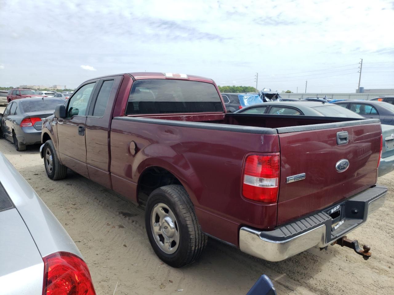 Photo 3 from auction – 2005 FORD F150 with VIN 1FTPX12545NB18779
