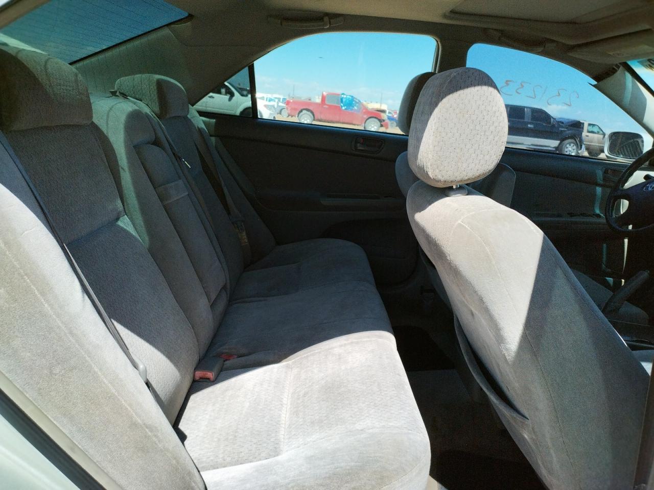 Photo 6 from auction – 2003 TOYOTA CAMRY LE with VIN JTDBE32K630240118