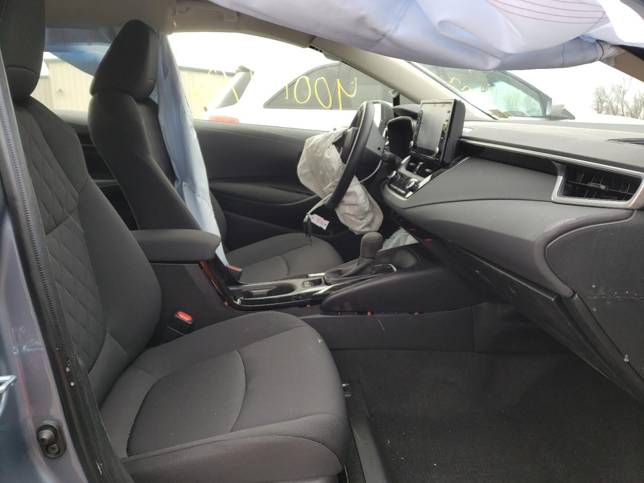 Photo 5 from auction – 2022 TOYOTA COROLLA LE with VIN JTDEPMAE4N3009731